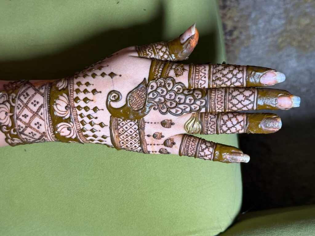 10+ New Stylish Mehndi Designs for Hartalika Teej 2025 5 Explore 10+ trendy and stylish mehndi designs for Hartalika Teej 2025. From Arabic to floral, peacock to mandala, find the perfect design to celebrate this festive season.