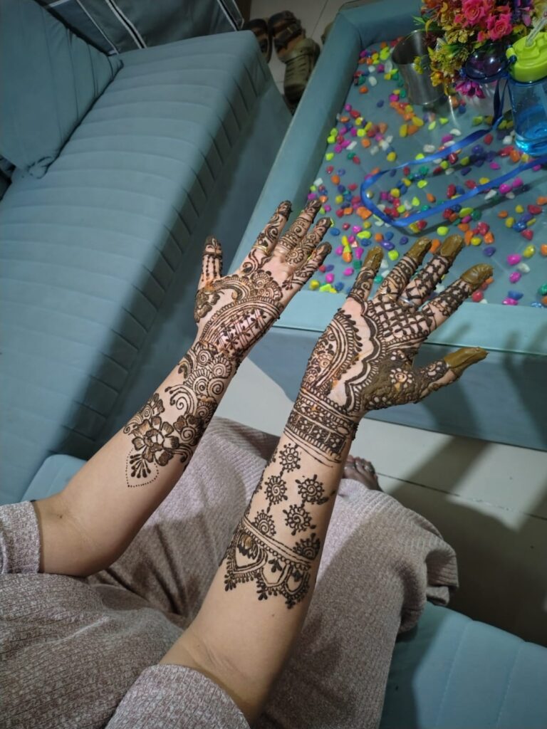 10+ New Stylish Mehndi Designs for Hartalika Teej 2025 3 Symbolizing elegance, this design is always a festive favorite.